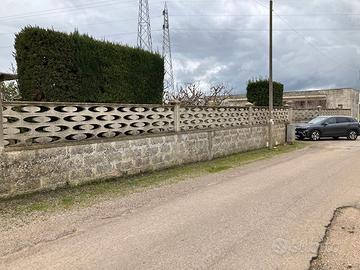 Terreno agricolo con magazzino