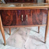 Mobiletto d'antiquariato