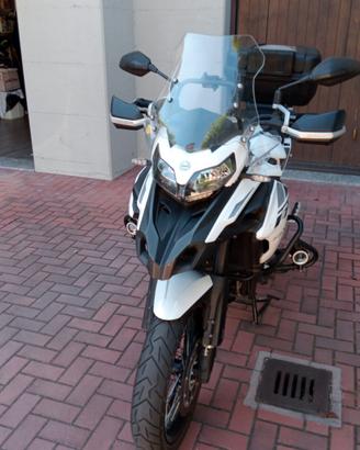 Benelli trk 502