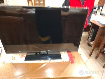 Televisore Telefunken 24" + Decoder