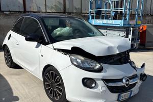 Opel Adam Rocks 1.2 70 CV Air