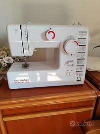 MACCHINA DA CUCIRE