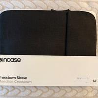 Incase Crosstown Sleeve con Woolenex