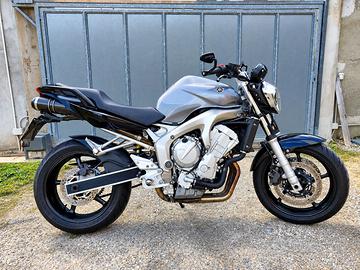 Yamaha FZ6