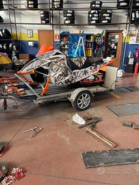 Motoslitta arctic cat