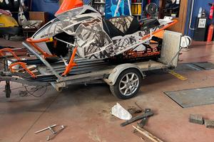 Motoslitta arctic cat