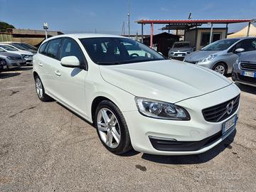 VOLVO V60 D2 Business