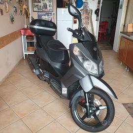  Scooter Citycom 300i kw16.9 cilindrata 264