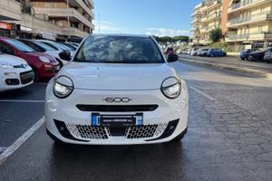 Fiat 600 Hybrid 110 CV DCT MHEV La Prima LED PELLE
