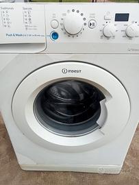 Lavatrice Indesit 7 kg 