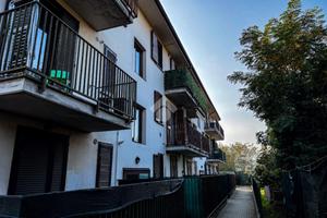2 LOCALI A LARDIRAGO