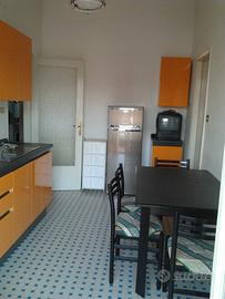 tavolo cucina grigio