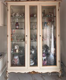 Vetrina in barocco veneziano