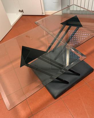 tavolo in vetro e ferro di design