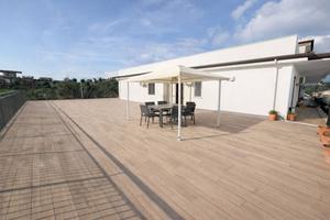 Appartamento di 204 m² con più di 5 locali a Agrop