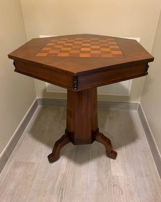 Tavolo legno massiccio con scacchiera