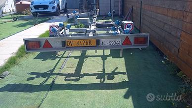 Portabarca e Pedretti 1000 Kg. appena revisionato.