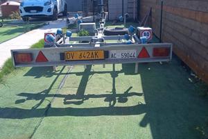 Portabarca e Pedretti 1000 Kg. appena revisionato.