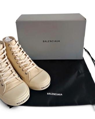 Balenciaga paris