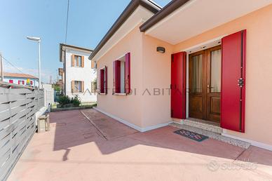CONEGLIANO PARE' villa singola ristrutturata C515