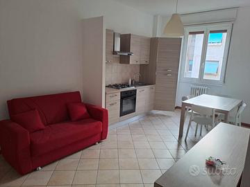 Vespri Siciliani piano alto 2 camere 2 bagni box