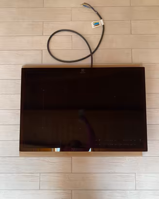Piano induzione Electrolux 79*52