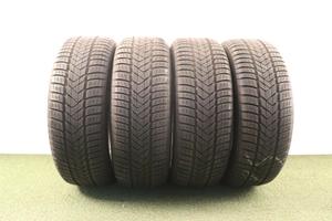 Gomme Pirelli Sottozero 245 50 19 Inverno