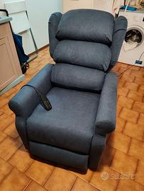 Poltrona alzabile Ortopedica REAMED (quasi nuova)