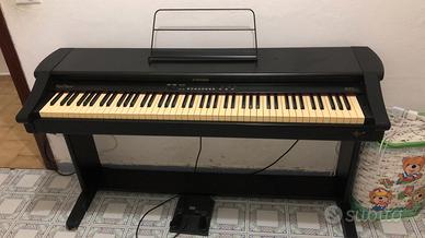 superbo pianoforte acustico 