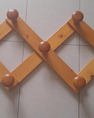 Attaccapanni da parete in legno