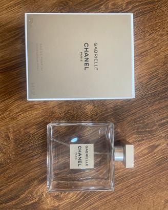 Boccetta vuota di profumo Gabrielle Chanel