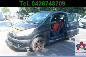 Ricambi usati PEUGEOT 1007 1.4 16V 65KW- NO MOTORE