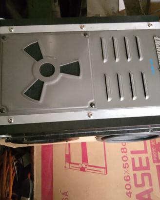 amplificatore per auto 