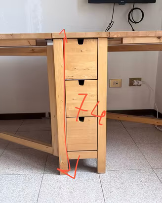 Scrivania Ikea richiudibile