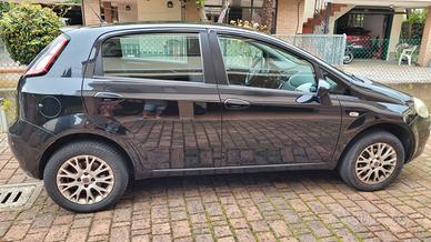 Fiat Punto Evo 1.4 Metano 70 CV – NEOPATENTATI
