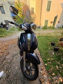 Beverly Tourer 125