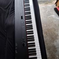 pianoforte  yamaha cp 33