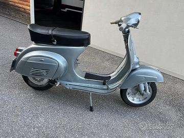 Vespa nuova 125
