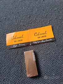 Accendino vintage Colonel lighter, modello Monofla