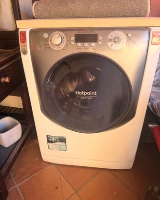 Lavatrice Hotpoint Ariston Aqualtis 9kg A+++