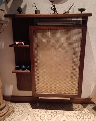 copritermosifone con mensole laterali