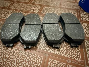 Pastiglie freno anteriori nissan