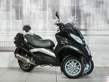 Piaggio MP3 300