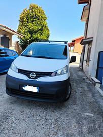 Furgone Nissan NV200