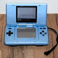 NINTENDO DS + R4