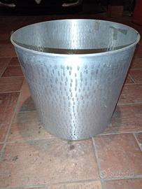 vaso in alluminio rotondo