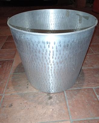 vaso in alluminio rotondo