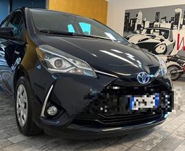 TOYOTA Yaris 1.5 Hybrid 5 porte Business NEOPAT.