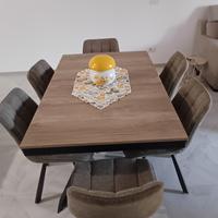 TAVOLO IN LEGNO