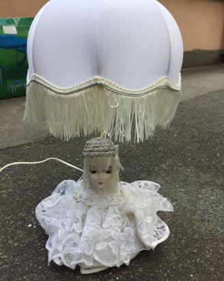 Lampada con Bambola